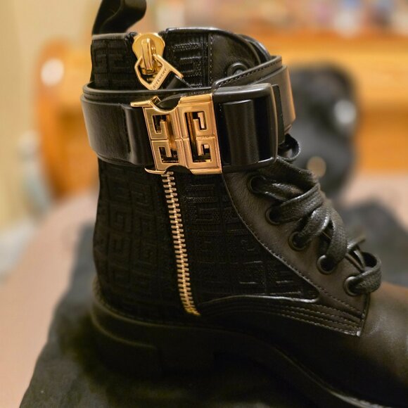 Givenchy Black 4G Terra Boots - Picture 7 of 8